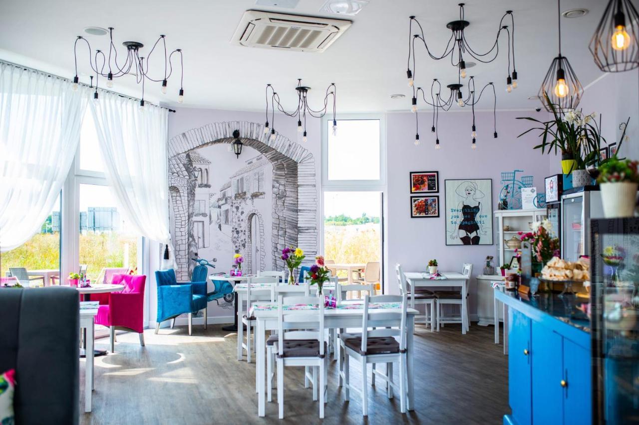Wyjatkowe Smaki Bed & Breakfast Pruszcz Gdanski Luaran gambar