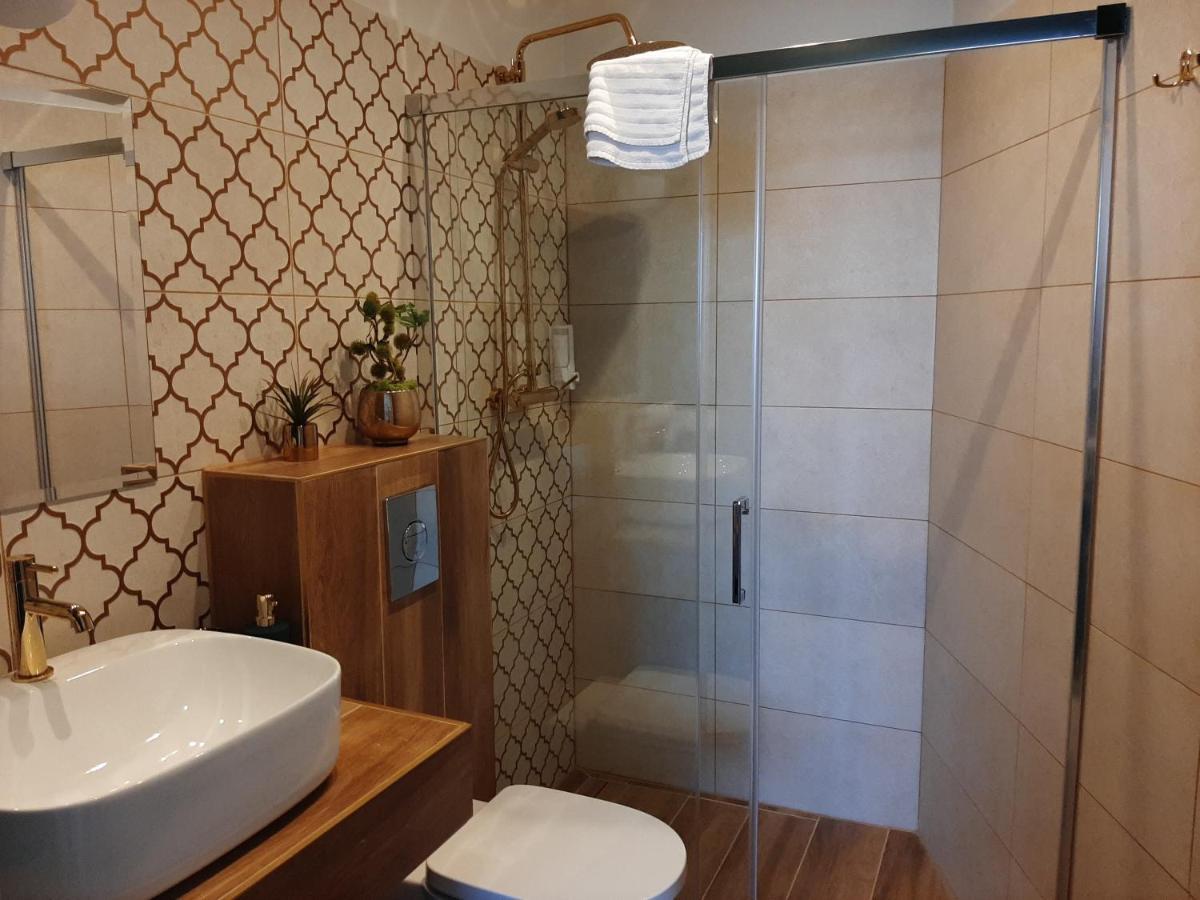 Wyjatkowe Smaki Bed & Breakfast Pruszcz Gdanski Luaran gambar