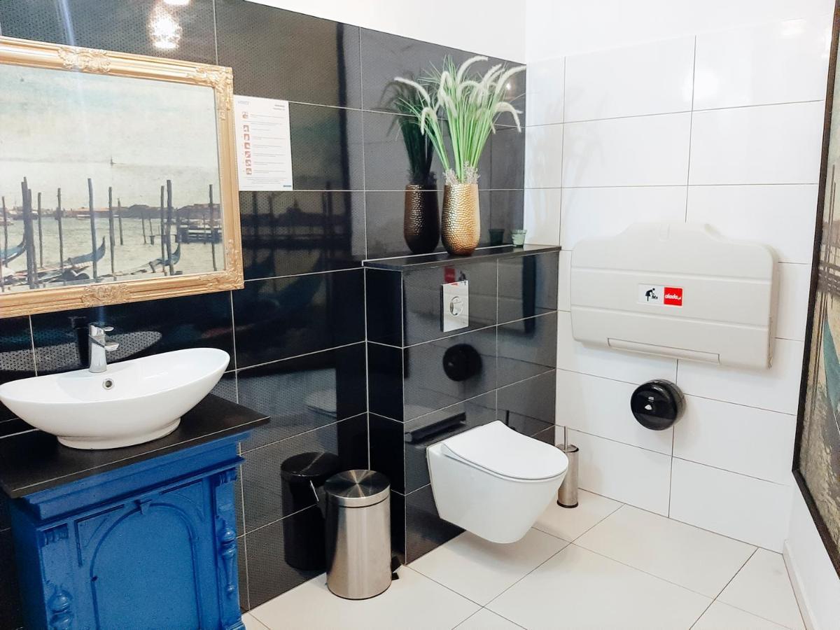 Wyjatkowe Smaki Bed & Breakfast Pruszcz Gdanski Luaran gambar